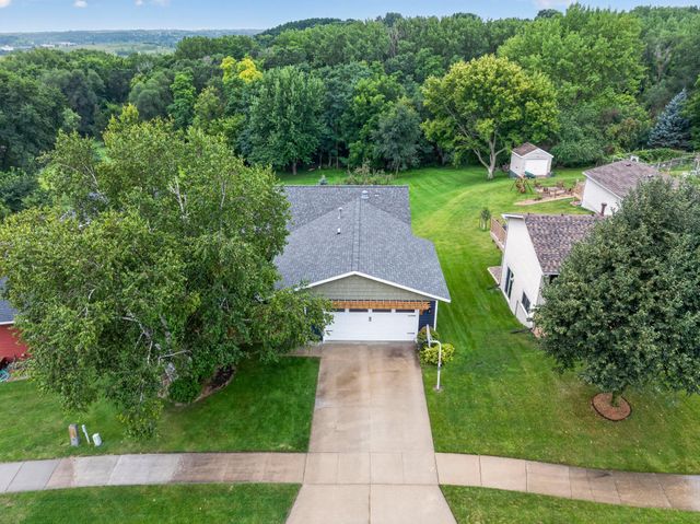 614 37th Street SW, Rochester, MN 55902