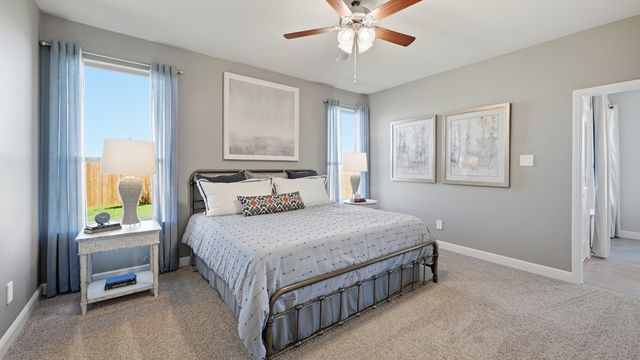 138 RINGTRAIL Drive, Rhome, TX 76078