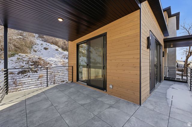 7571 S PROSPECTOR DR, Cottonwood Heights, UT 84121