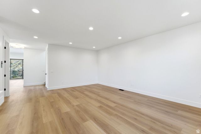 7571 S PROSPECTOR DR, Cottonwood Heights, UT 84121