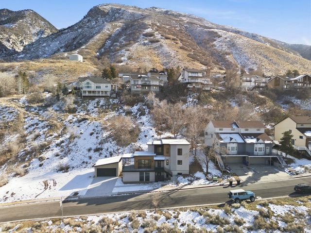 7571 S PROSPECTOR DR, Cottonwood Heights, UT 84121