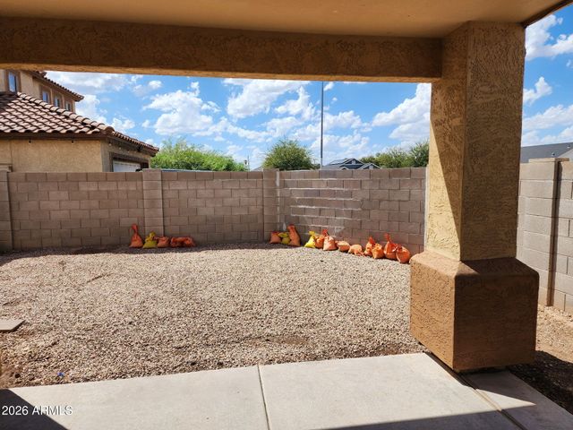 5830 S 11TH Drive, Phoenix, AZ 85041