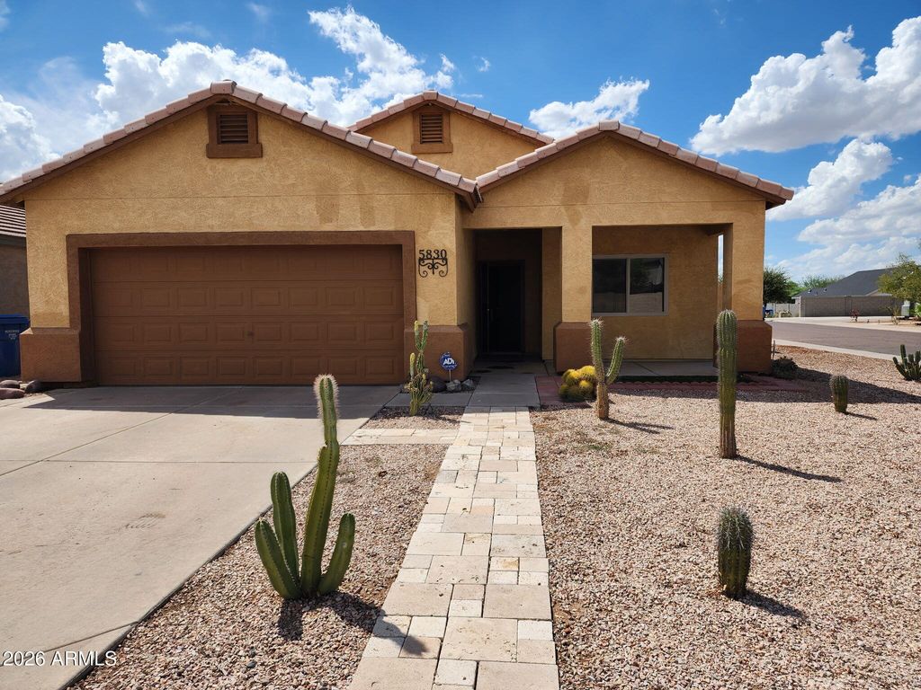 5830 S 11TH Drive, Phoenix, AZ 85041