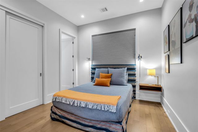 1527 Vermont Street, Houston, TX 77006