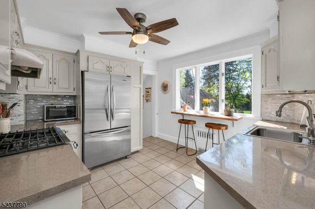 79 Highland Ave, Bernards Twp., NJ 07920