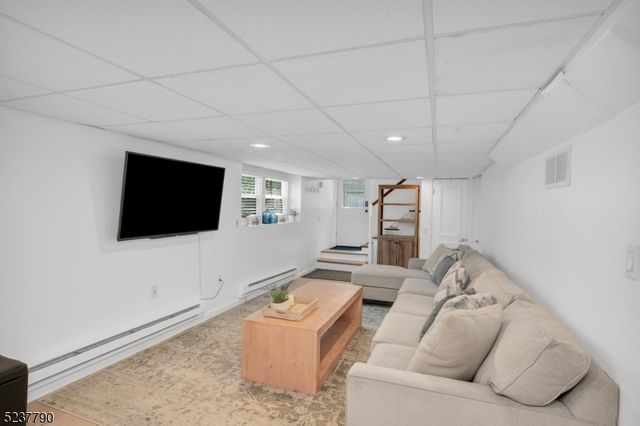 79 Highland Ave, Bernards Twp., NJ 07920