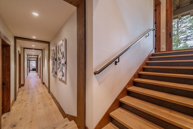 7705 Lahontan Drive, Truckee, CA 96161