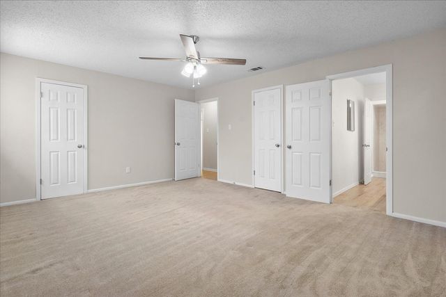 7409 Pinehurst Drive W, Fort Worth, TX 76134