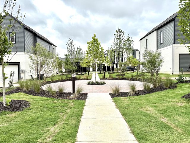 2217 Reserve Way Bldg 17-2217, Mansfield, TX 76063