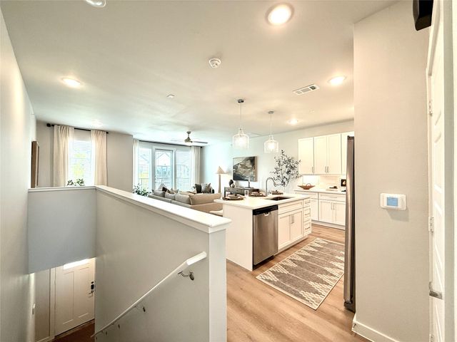 2217 Reserve Way Bldg 17-2217, Mansfield, TX 76063