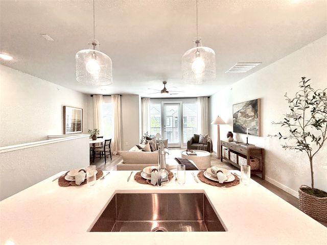 2217 Reserve Way Bldg 17-2217, Mansfield, TX 76063