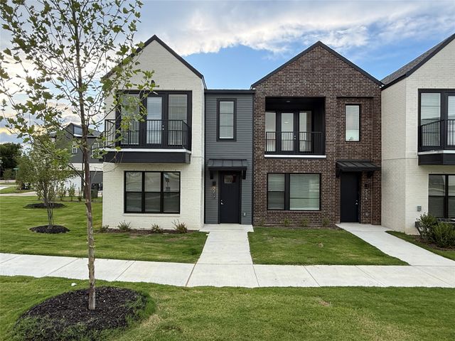2217 Reserve Way Bldg 17-2217, Mansfield, TX 76063