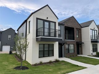 2217 Reserve Way Bldg 17-2217, Mansfield, TX 76063
