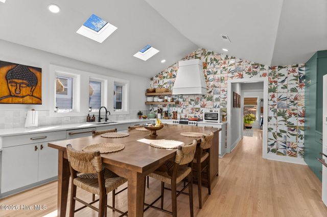 2008 Wolcott Avenue, Wilmington, NC 28403