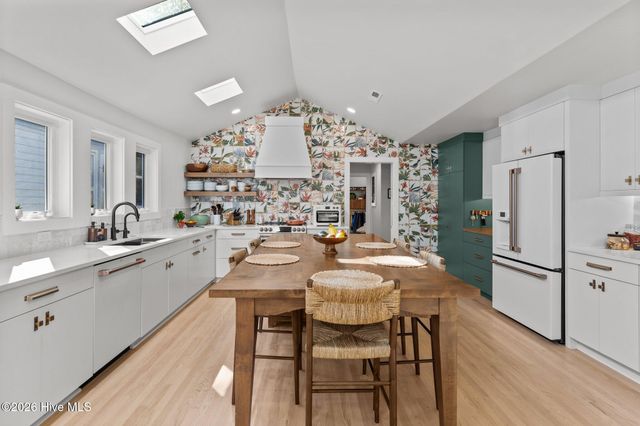 2008 Wolcott Avenue, Wilmington, NC 28403