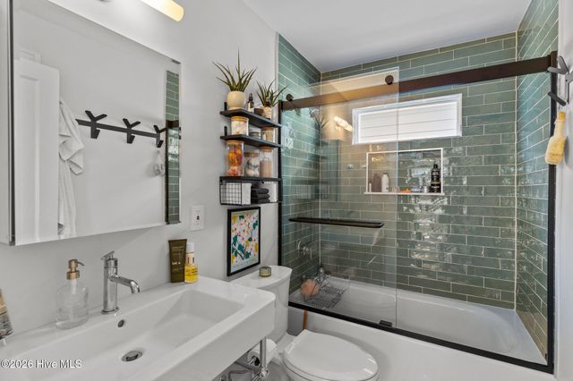 2008 Wolcott Avenue, Wilmington, NC 28403