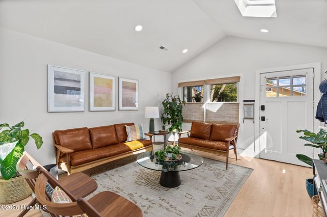 2008 Wolcott Avenue, Wilmington, NC 28403