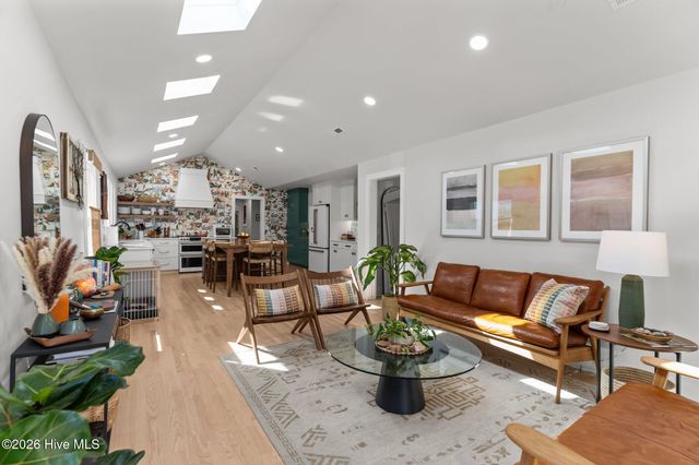 2008 Wolcott Avenue, Wilmington, NC 28403