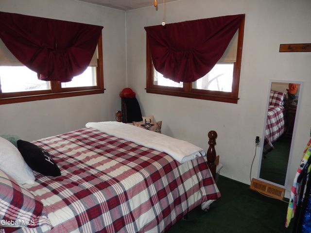 62 Tybush Lane, Brunswick, NY 12180