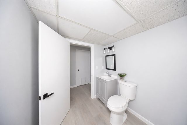 128 Wildwood Ave, Worcester, MA 01603