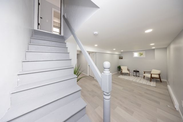 128 Wildwood Ave, Worcester, MA 01603