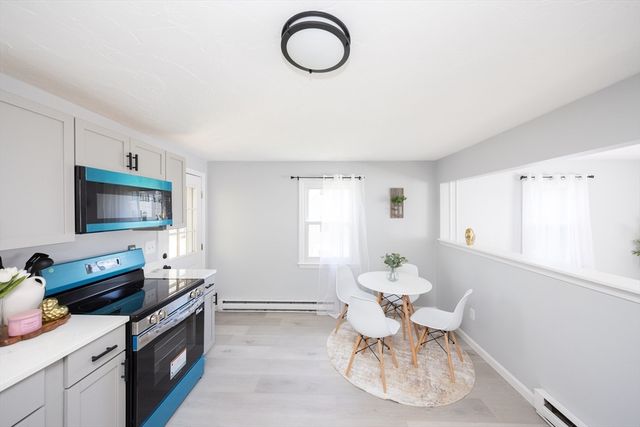 128 Wildwood Ave, Worcester, MA 01603