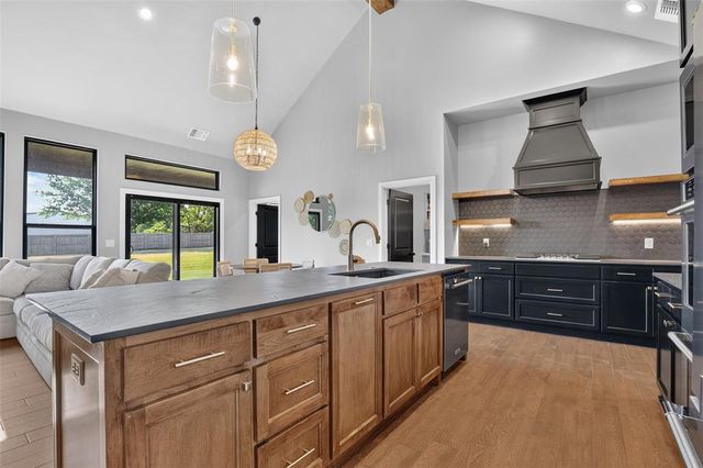 19180 N County Line Road, Piedmont, OK 73078