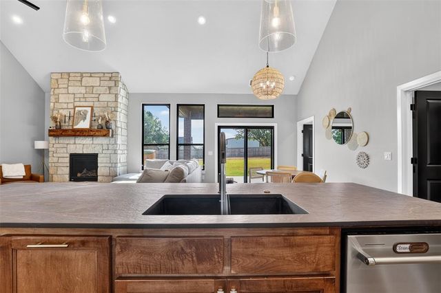 19180 N County Line Road, Piedmont, OK 73078