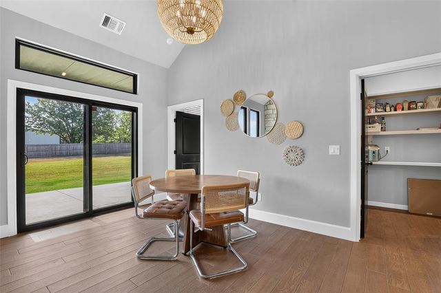 19180 N County Line Road, Piedmont, OK 73078