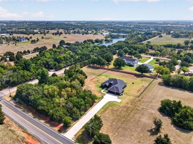 19180 N County Line Road, Piedmont, OK 73078