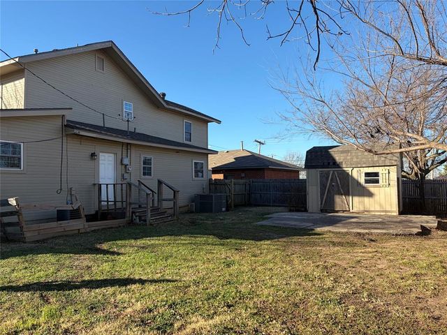 5621 NW 42nd Street, Warr Acres, OK 73122