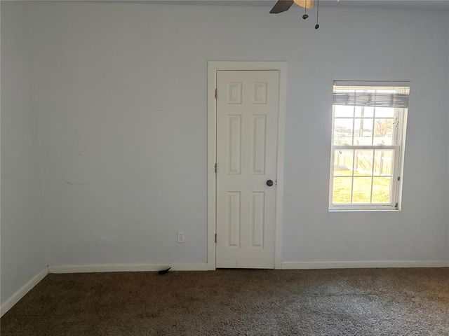 5621 NW 42nd Street, Warr Acres, OK 73122