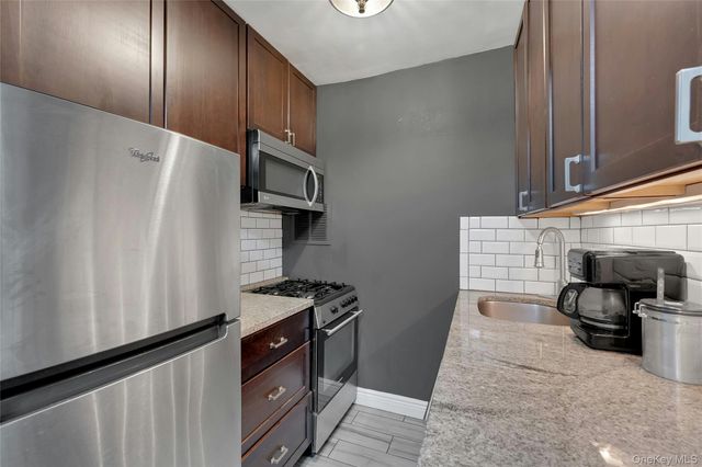 30 N Broadway 5E, White Plains, NY 10601