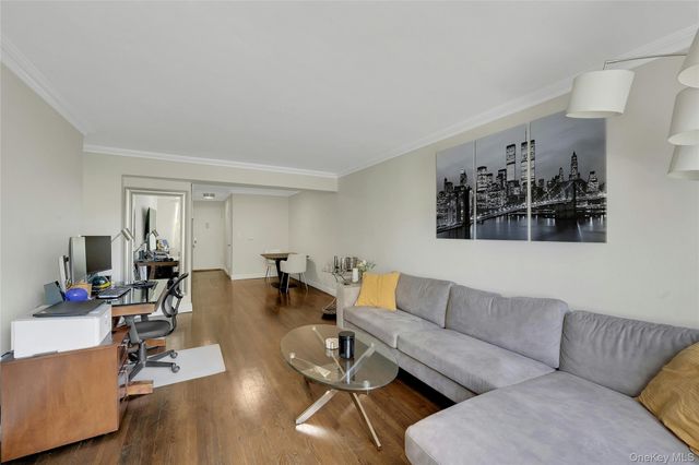 30 N Broadway 5E, White Plains, NY 10601