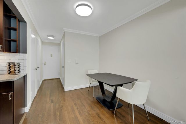 30 N Broadway 5E, White Plains, NY 10601