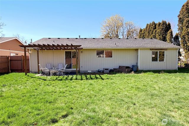 762 2nd Street, Woodland, WA 98674