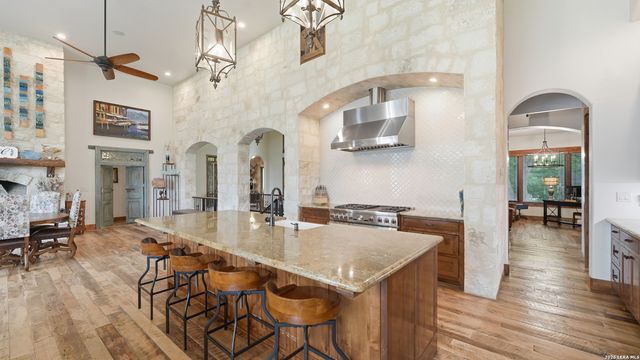 308 Paseo Del Rio, Seguin, TX 78155