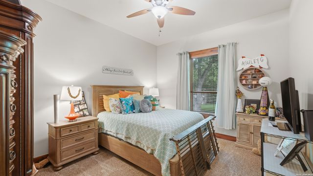 308 Paseo Del Rio, Seguin, TX 78155