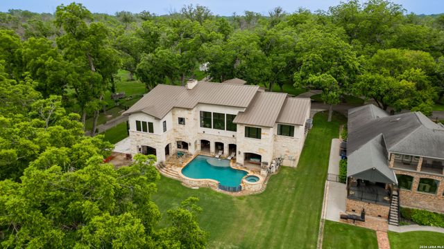 308 Paseo Del Rio, Seguin, TX 78155