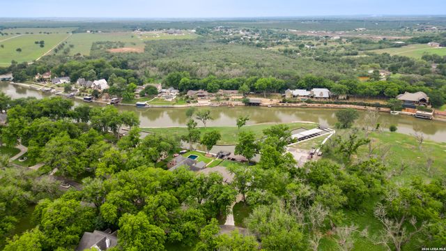 308 Paseo Del Rio, Seguin, TX 78155