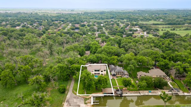 308 Paseo Del Rio, Seguin, TX 78155