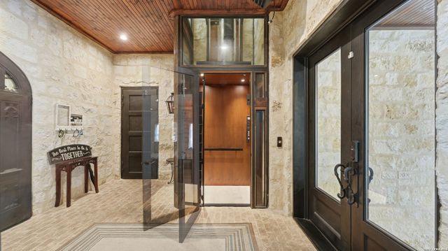 308 Paseo Del Rio, Seguin, TX 78155