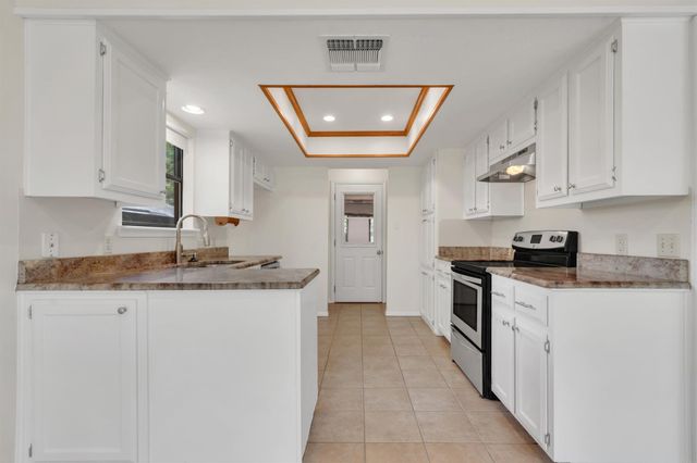9002 Bubbling Springs TRL, Austin, TX 78729