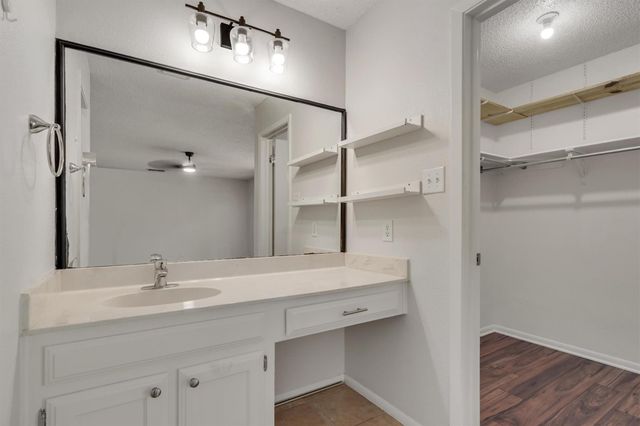 9002 Bubbling Springs TRL, Austin, TX 78729