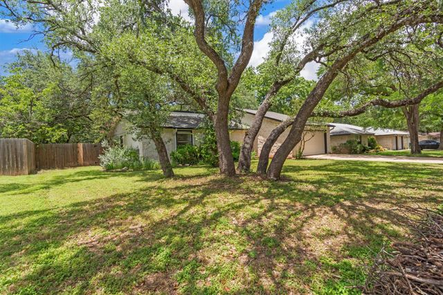 9002 Bubbling Springs TRL, Austin, TX 78729