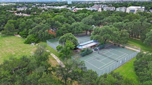 9002 Bubbling Springs TRL, Austin, TX 78729
