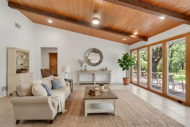 9002 Bubbling Springs TRL, Austin, TX 78729