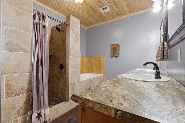 20229 Gaddy Road, Tecumseh, OK 74873