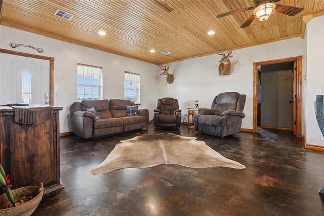 20229 Gaddy Road, Tecumseh, OK 74873