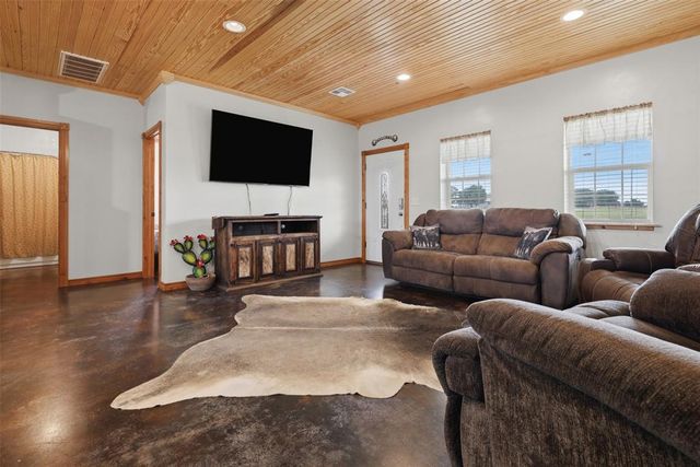 20229 Gaddy Road, Tecumseh, OK 74873